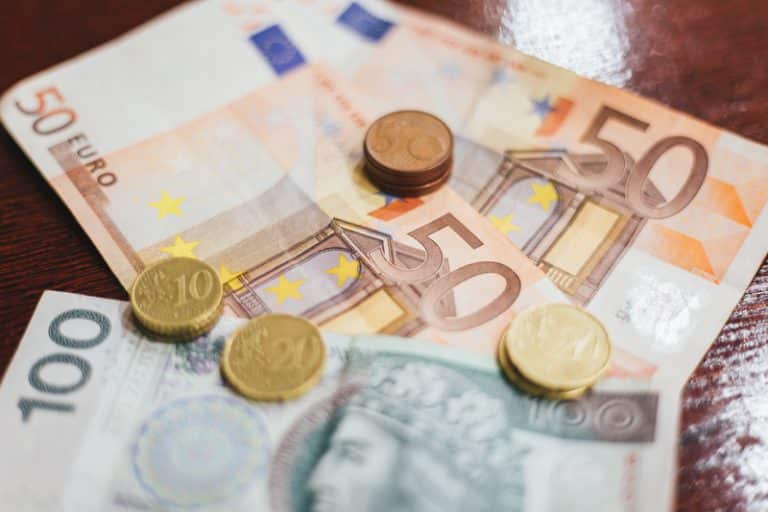 Do You Tip IKEA Delivery? (Answered) IKEA Product Reviews